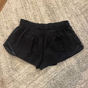 Lululemon Hotty Hot Short